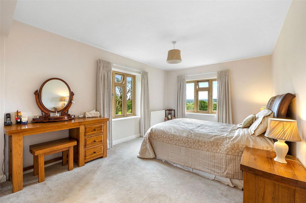 4 Bedrooms