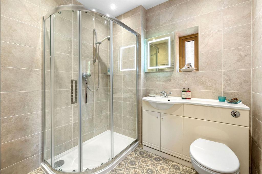 2 Bathrooms