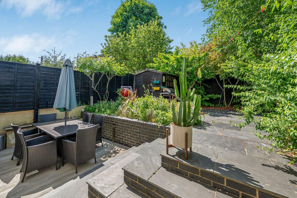 Apartment in London - View 5
