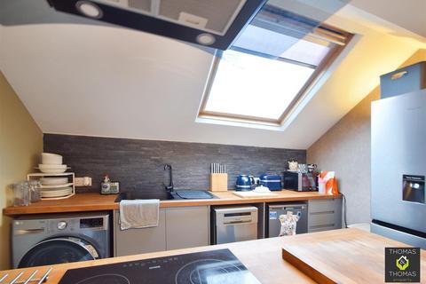2 bedroom apartment to rent, Brunswick Square, Gloucester
