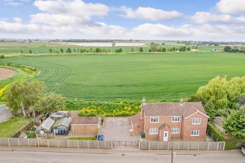 3 bedroom detached house for sale, Old Main Road, Fosdyke, PE20