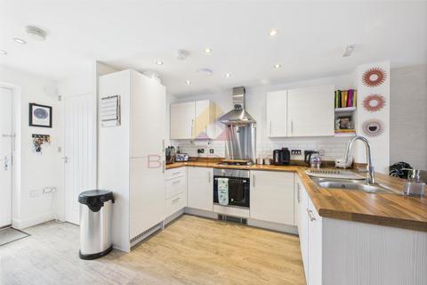 2 bedroom terraced house for sale, Skippers Way, Walton On The Naze CO14