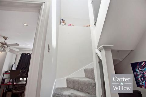 3 bedroom terraced house for sale, Adomar Road, Dagenham, Essex