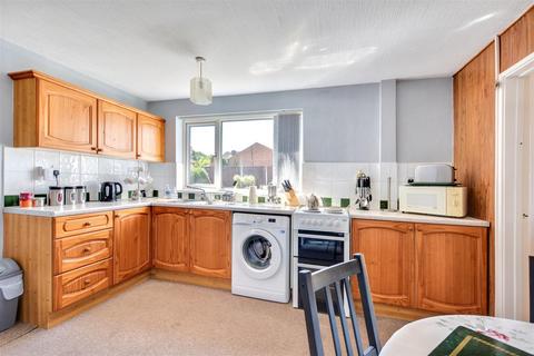 4 bedroom semi-detached house for sale, Walnut Grove, Calverton, Nottingham