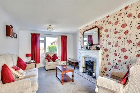 4 bedroom semi-detached house for sale, Walnut Grove, Calverton, Nottingham