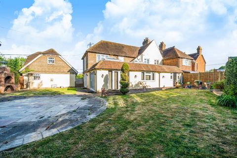 6 bedroom end of terrace house for sale, Lunsford Lane, Larkfield, Aylesford