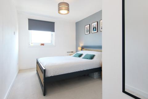 12/10 Constitution Street, Edinburgh, EH6 7BT