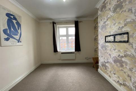 1 bedroom flat to rent, 1 Bedroom Apartment with outside space Mill Hill NW7