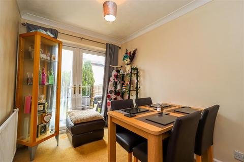 42 Meadowgate Vale, Lofthouse, Wakefield, WF3 3SP