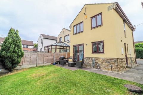 42 Meadowgate Vale, Lofthouse, Wakefield, WF3 3SP