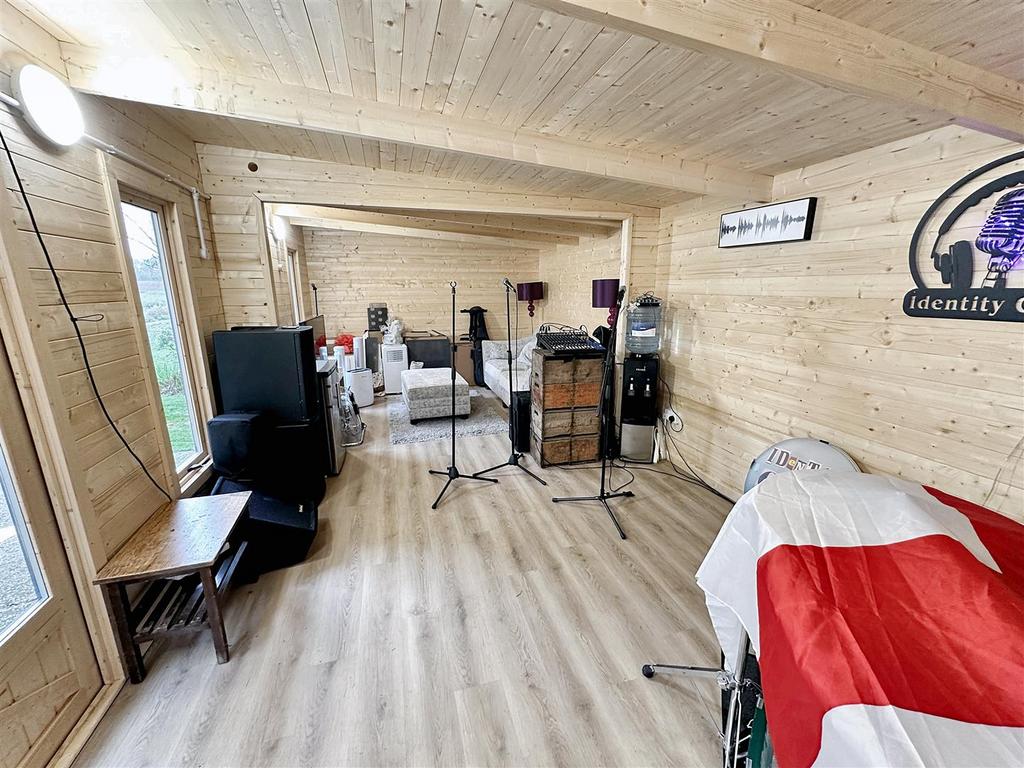 Music Studio.jpg