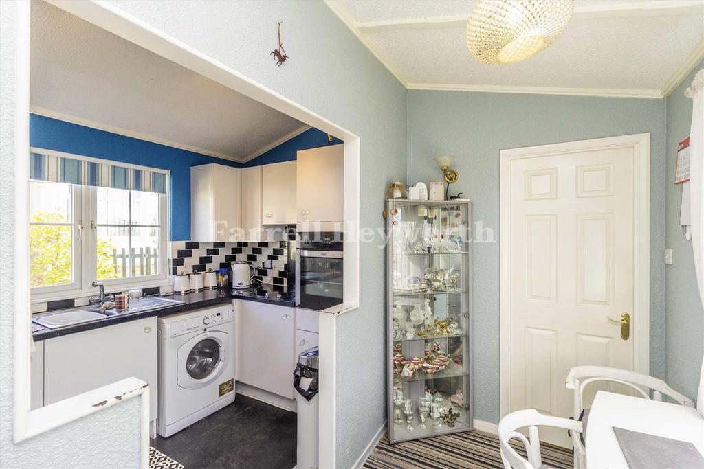 Kitchen dining room