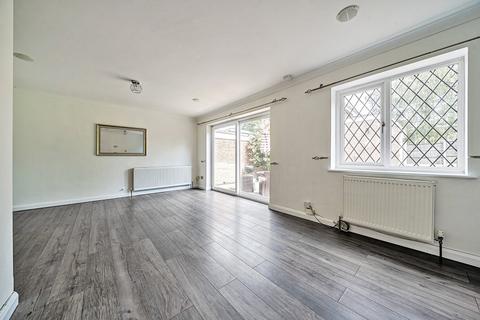 16 Romney Drive, Bromley, BR1 2TE