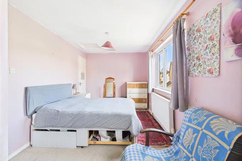 157 Manor Road, Witney, OX28 3UF