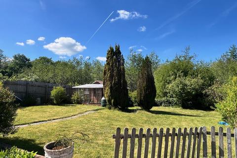 2 bedroom detached bungalow for sale, Pontardulais Road, Tycroes, Ammanford, Carmarthenshire.