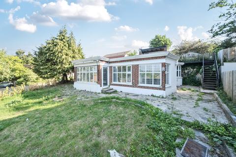 3 bedroom bungalow for sale, Hillbrow Road, Bromley