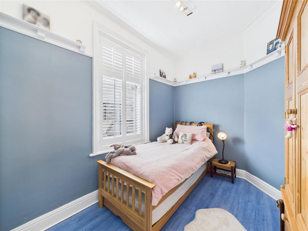 Bed 3 - 4.jpg