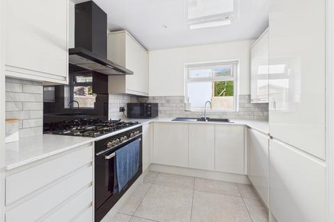 58 Fieldhead Road, Sheffield, S8 0ZX