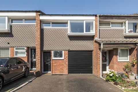 17 Ivy Close, Gravesend, DA12 5NP