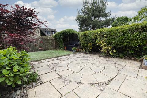 2 bedroom cottage for sale, Houses Hill, Kirkheaton, Huddersfield