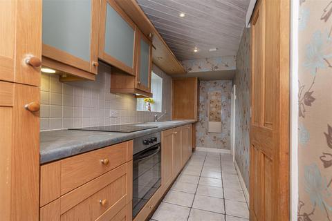 2 bedroom cottage for sale, Houses Hill, Kirkheaton, Huddersfield