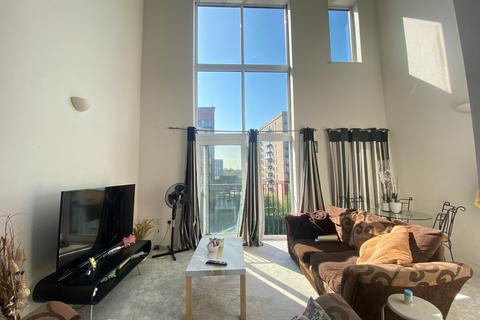 3 bedroom flat for sale, Woden Street, Salford, M5