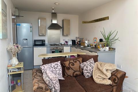 3 bedroom flat for sale, Woden Street, Salford, M5
