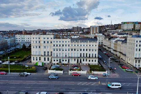 2 bedroom flat to rent, Marine Parade, Kemptown, Brighton, BN2