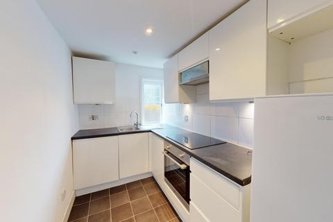 2 bedroom flat to rent, Marine Parade, Kemptown, Brighton, BN2