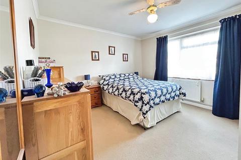 34 Blean View Road, Herne Bay, CT6 7RA