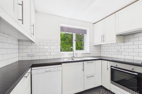 47 Viney Bank, Croydon, CR0 9JT