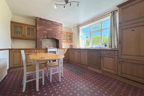 115 Ashbourne Road, Leek, ST13 5AZ