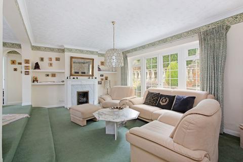 3 bedroom bungalow for sale, 29 Furze View, Chorleywood, Rickmansworth, Hertfordshire, WD3 5HT