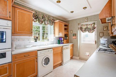 3 bedroom bungalow for sale, 29 Furze View, Chorleywood, Rickmansworth, Hertfordshire, WD3 5HT