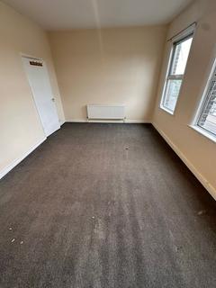 2 bedroom flat to rent, The Avenue, London, E4