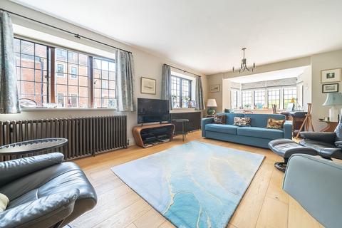 undefined, Kings Drive, Midhurst, GU29