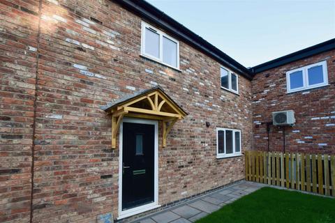 3 bedroom mews to rent, Massey Brook Lane, Lymm