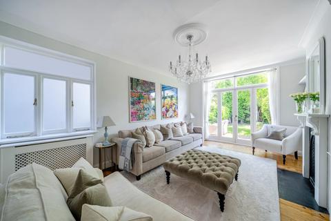10 Richmond Avenue, London, SW20 8LA