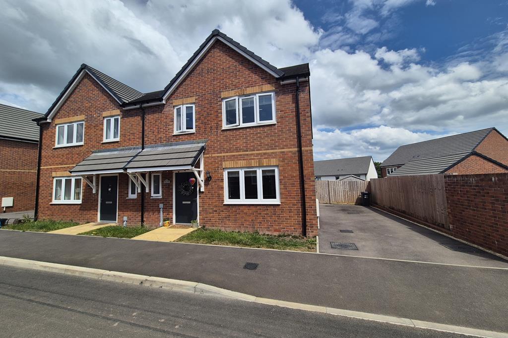 3 Bedroom semi detached for Sale