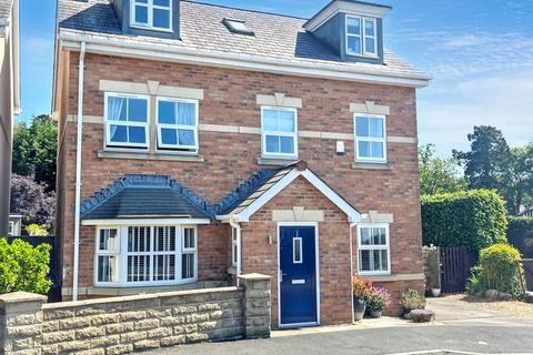 5 bedroom detached house for sale, Mill Lane, Preston