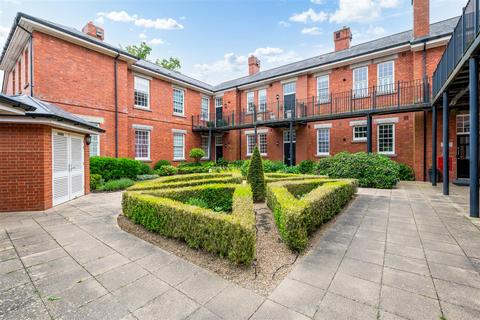 2 bedroom flat for sale, Glanville Way, Epsom