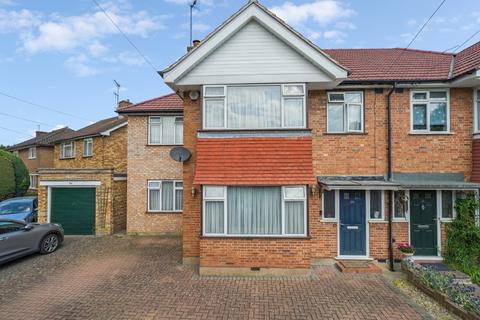 4 bedroom semi-detached house for sale, Sylvia Avenue, Hatch End, Pinner HA5