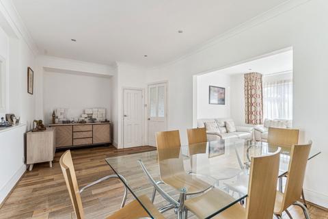 4 bedroom semi-detached house for sale, Sylvia Avenue, Hatch End, Pinner HA5