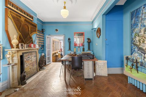 49 Courthope Road, London, NW3 2LE