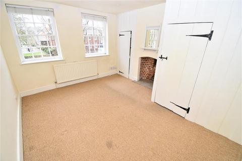 2 bedroom terraced house to rent, High Street South, Dunstable