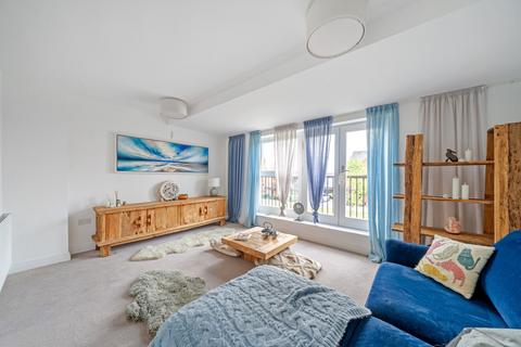 12 Venta Drive, Winchester, SO22 6FS