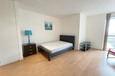 Studio to rent, The Cube West, 197 Wharfside Street