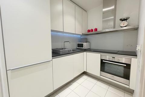 Studio to rent, The Cube West, 197 Wharfside Street