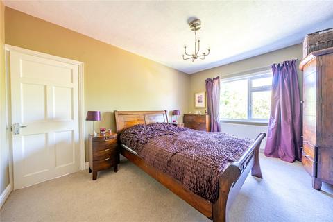 8 Barthorpe Crescent, Leeds, LS17 5PE
