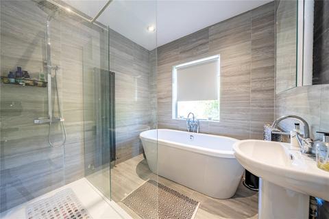 8 Barthorpe Crescent, Leeds, LS17 5PE